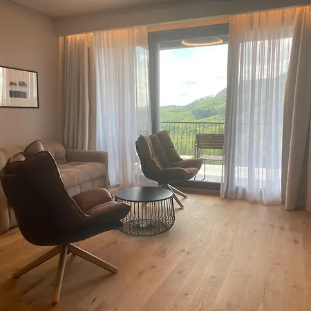 Hotel - Peakture & Grand