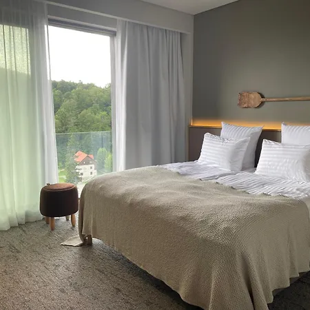 - Peakture & Grand Hotel Balvanyos