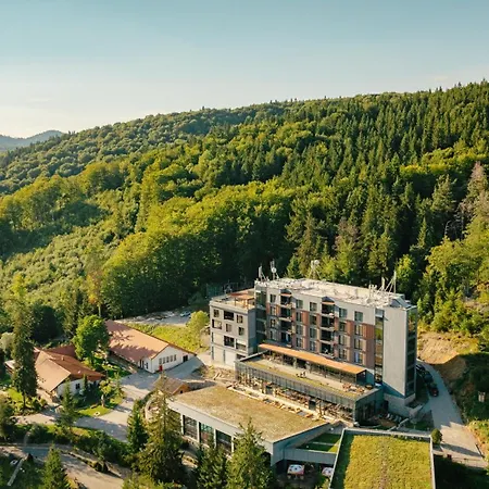 - Peakture & Grand 4*