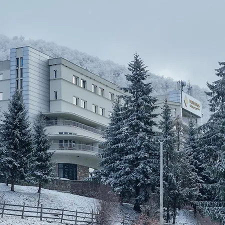 Hotel - Peakture & Grand